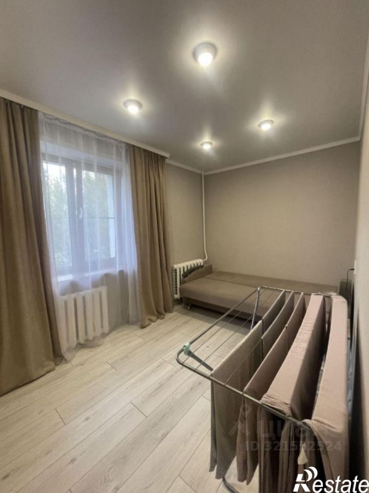 2-комн квартира мкр Горняк, 1,  д. 1