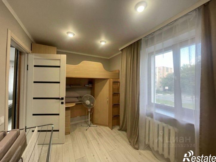 2-комн квартира мкр Горняк, 1,  д. 1