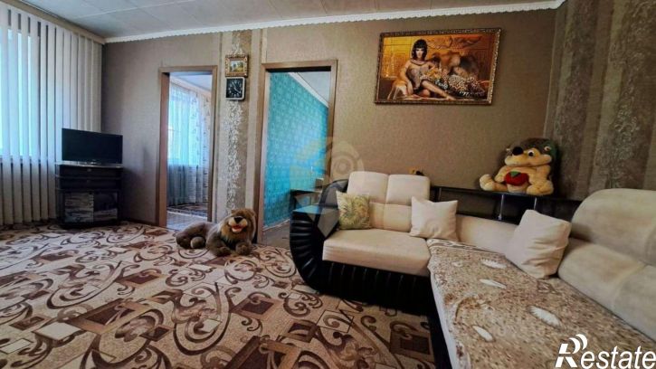 4-комн квартира мкр Приборостроитель, 7,  д. 7