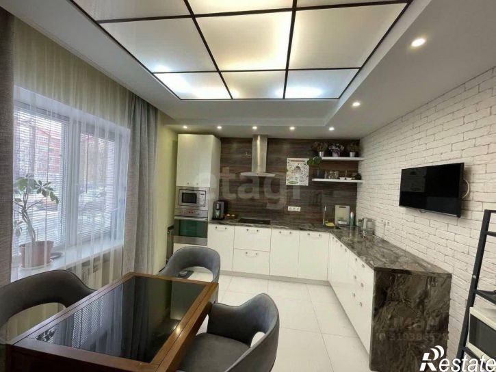 4-комн квартира мкр Дубрава квартал 3, 5,  д. 5