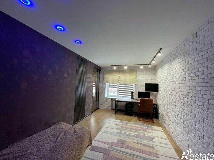 4-комн квартира мкр Дубрава квартал 3, 5,  д. 5