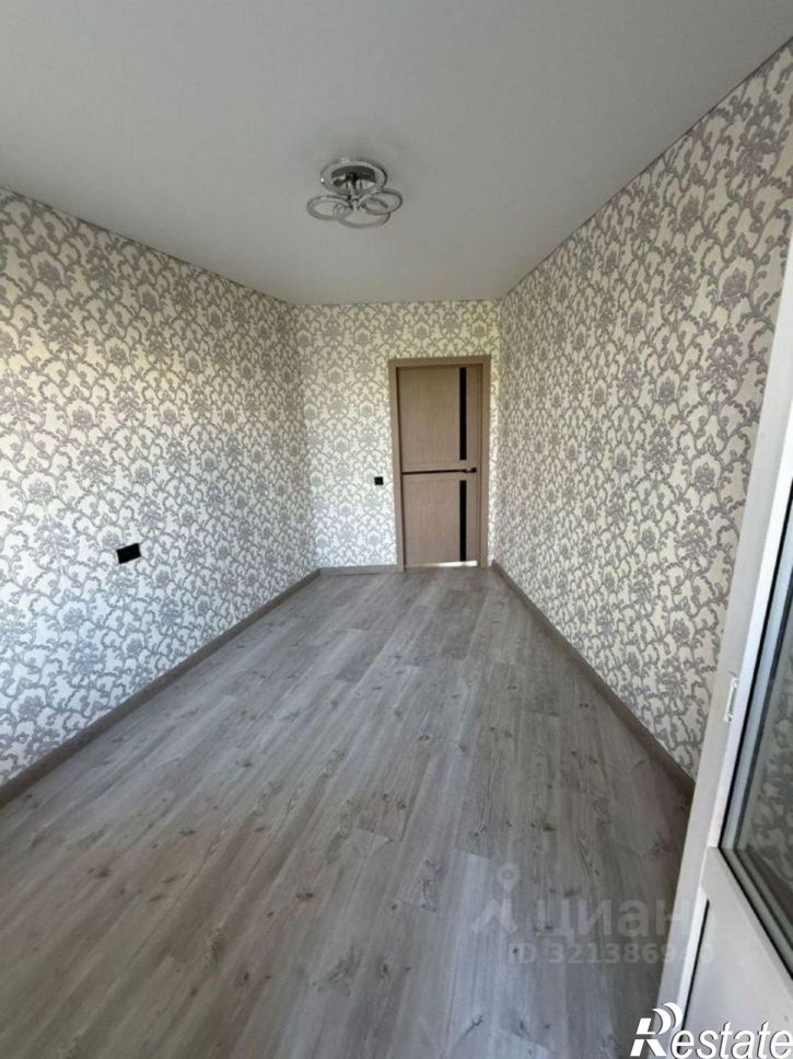 4-комн квартира мкр Буденного, 6,  д. 6