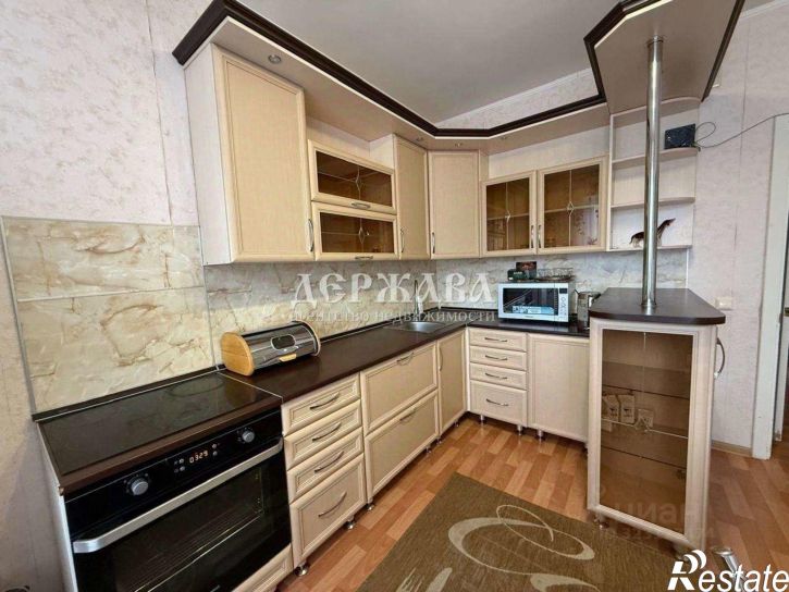 2-комн квартира Степной мкр, 16,  д. 16