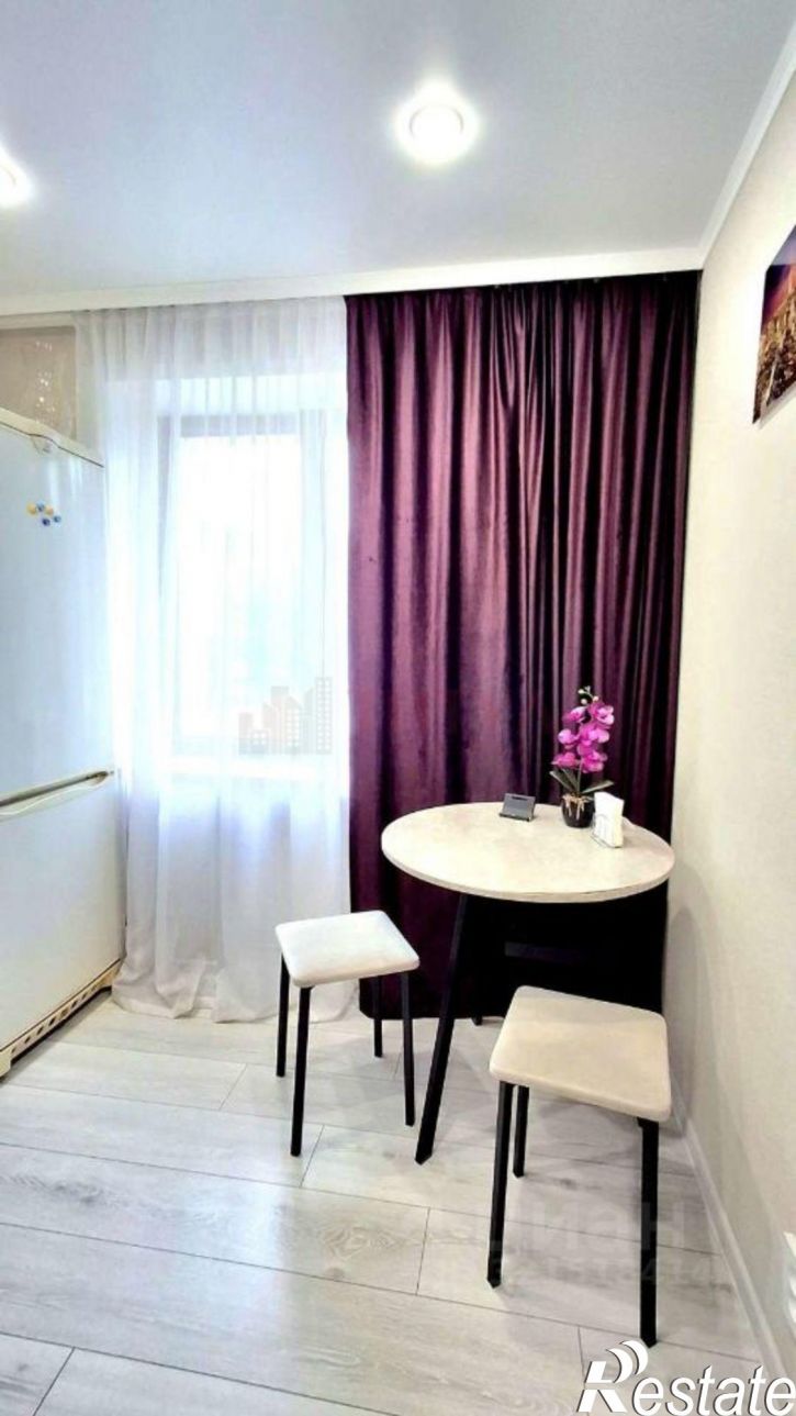 2-комн квартира мкр Горняк, 1,  д. 1