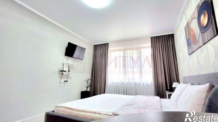 2-комн квартира мкр Горняк, 1,  д. 1