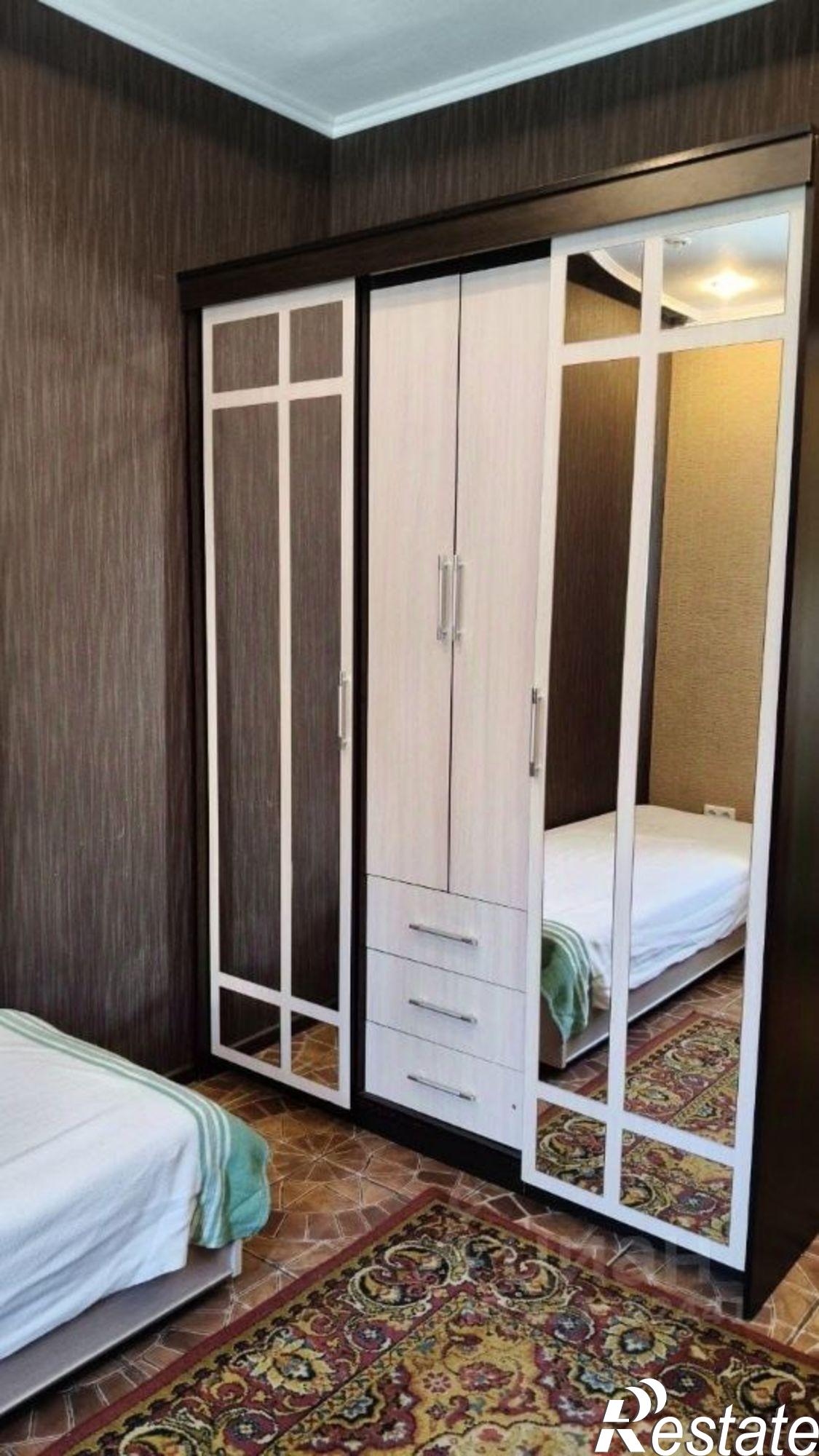 Сдать дачу, дом, коттедж за 70 000 рублей на Мраморная улица, 59