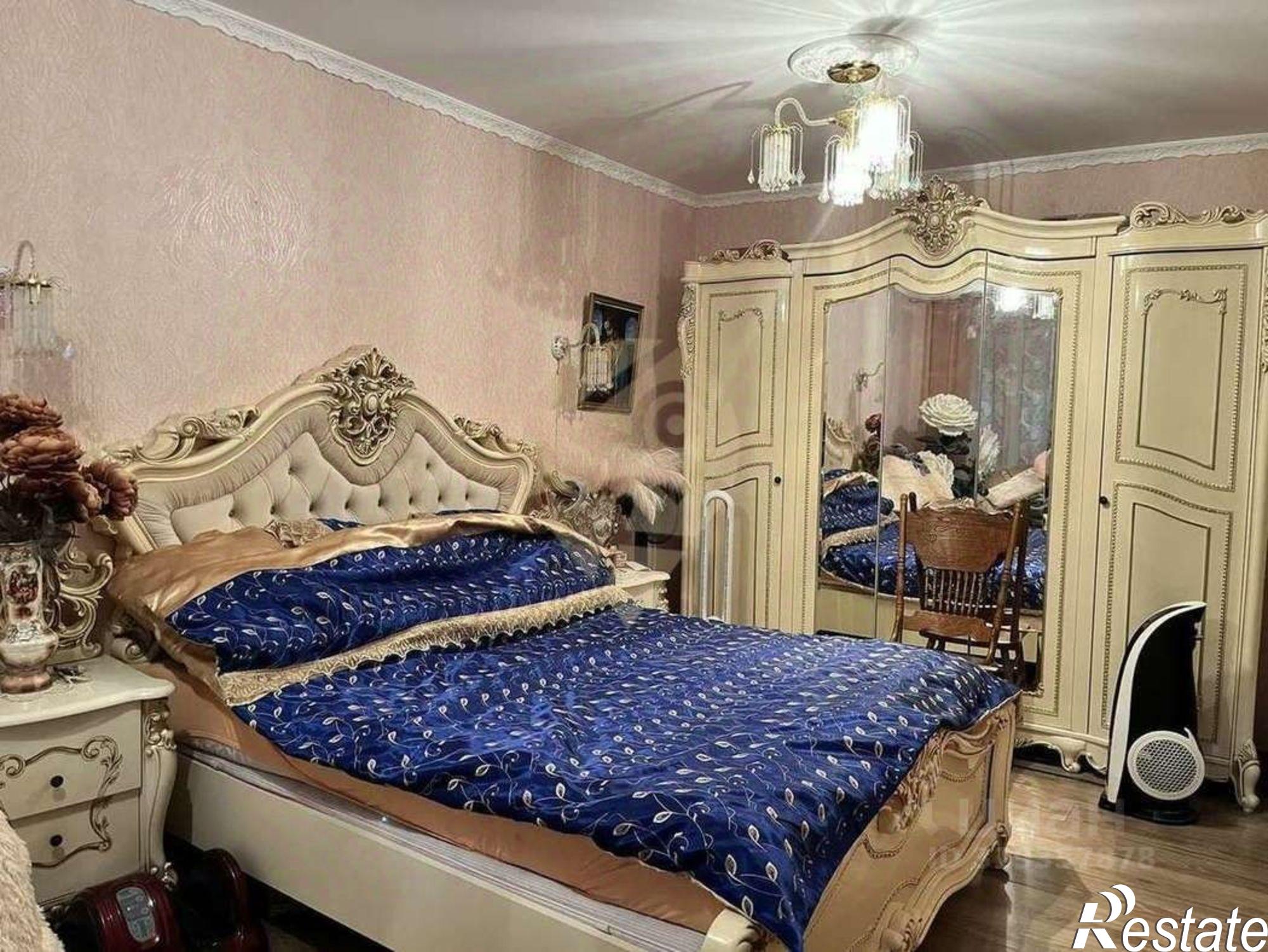 Купить квартиру за 9 100 000 рублей на Парковый мкр,дом 28