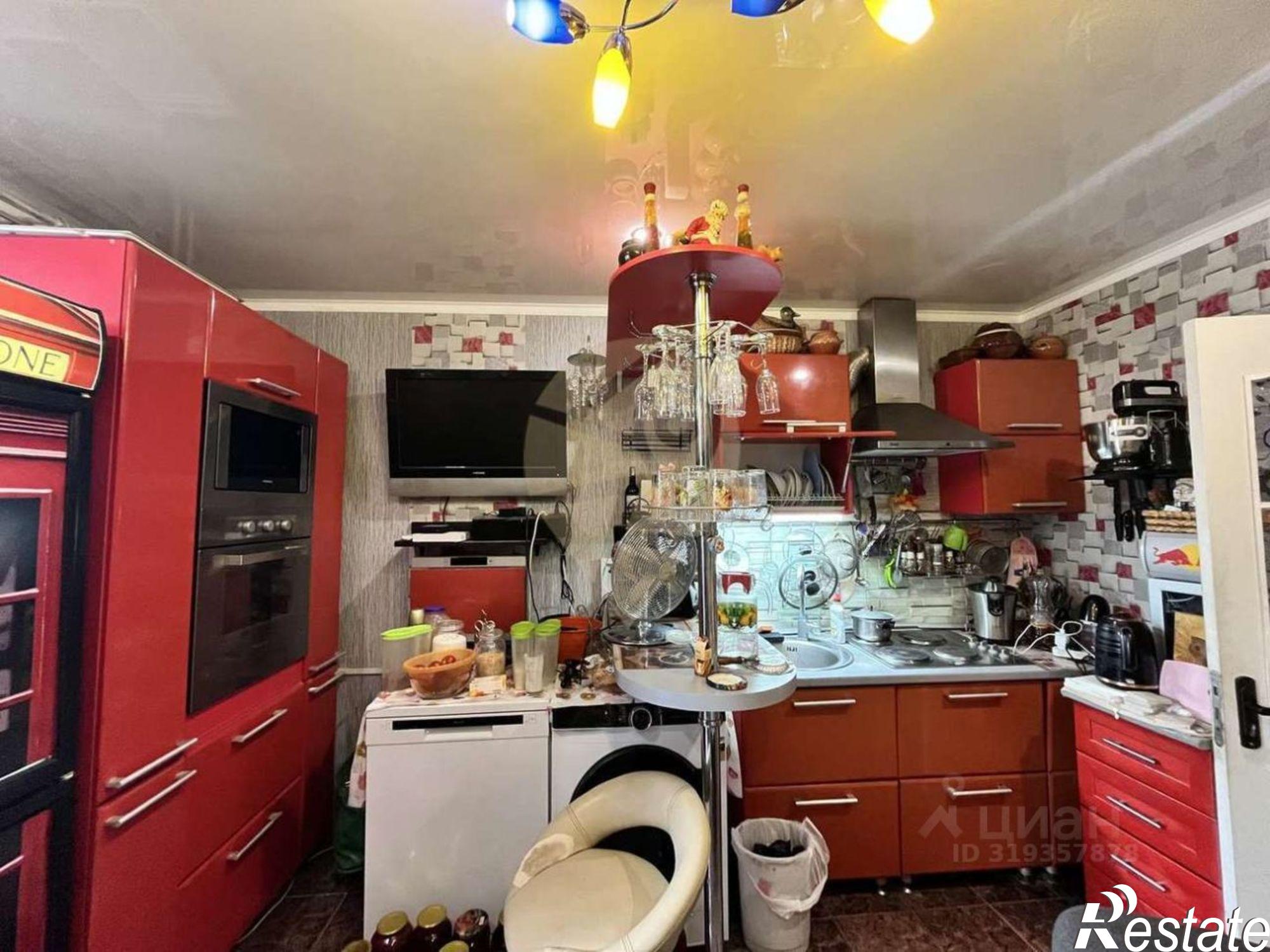 Купить квартиру за 9 100 000 рублей на Парковый мкр,дом 28