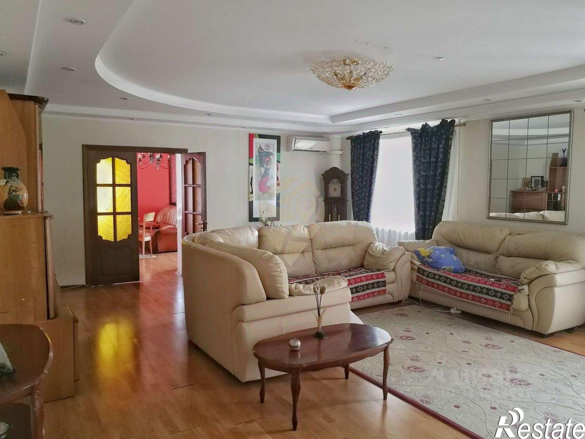 Купить квартиру за 10 450 000 рублей