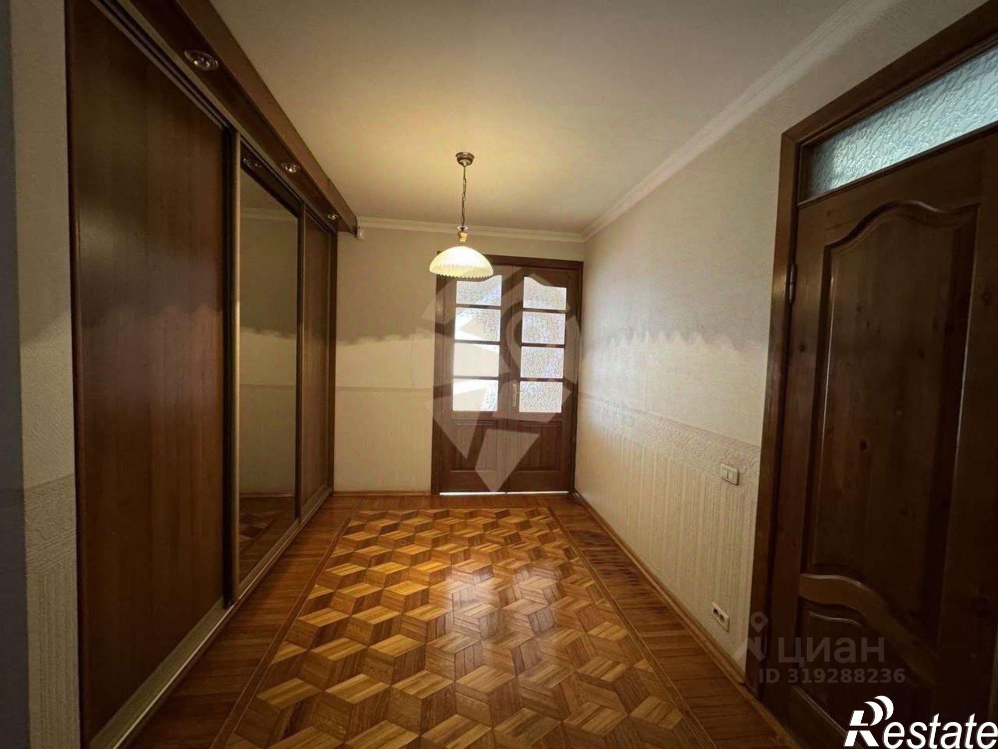 Купить квартиру за 9 900 000 рублей