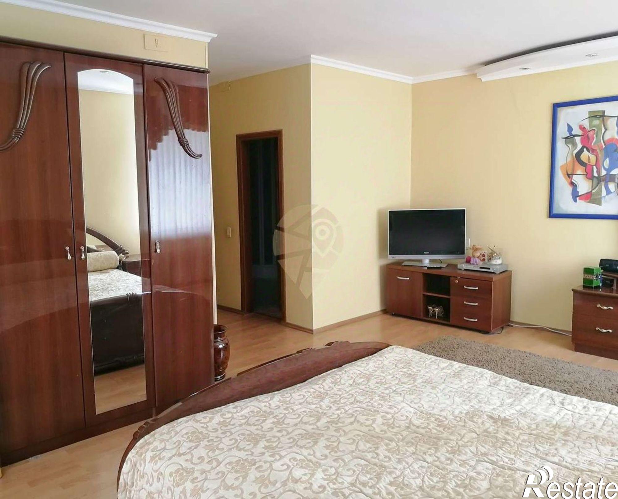 Купить квартиру за 10 450 000 рублей