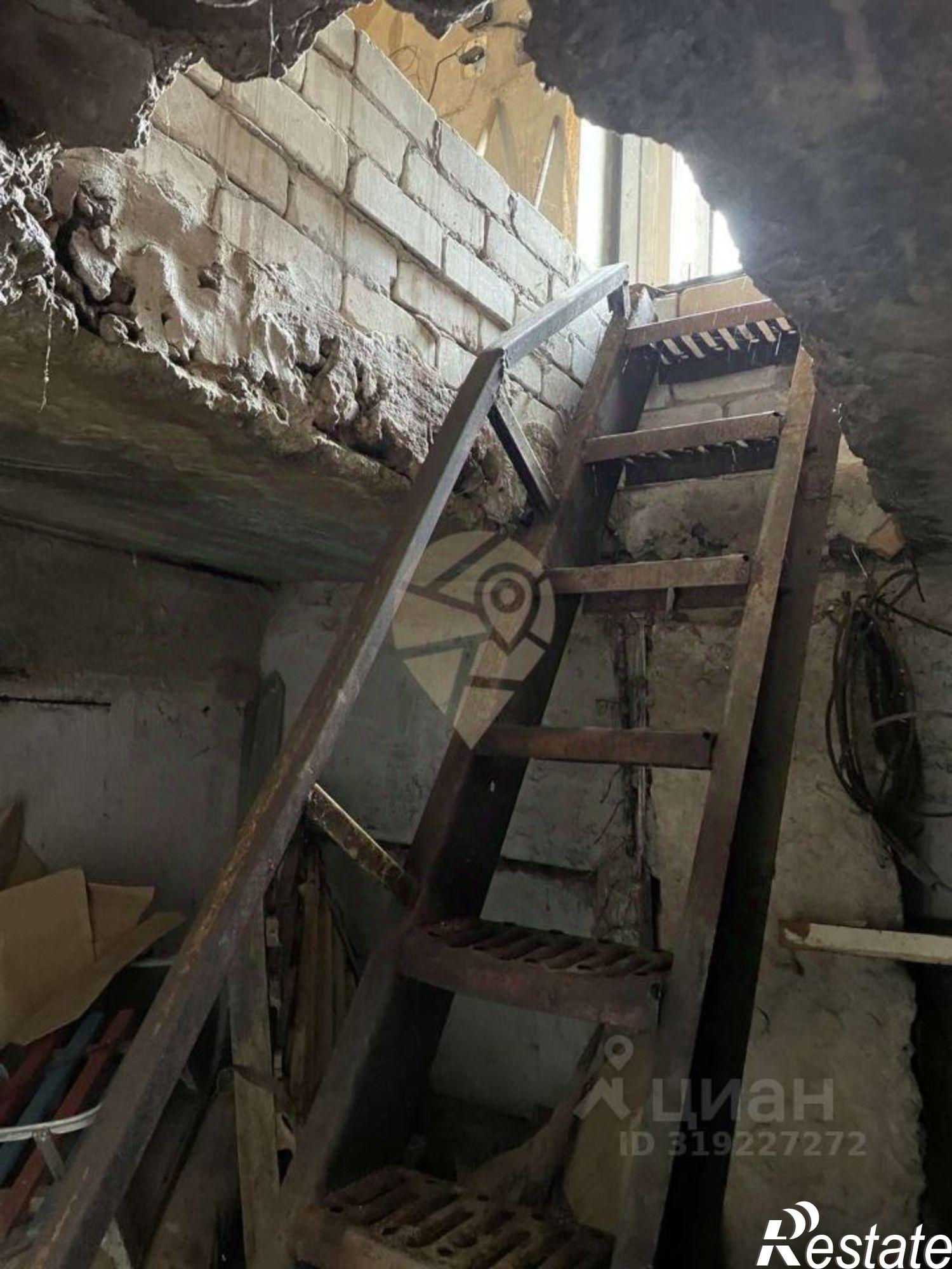 Купить гараж, место в паркинге за 252 784 рублей на Песочная улица