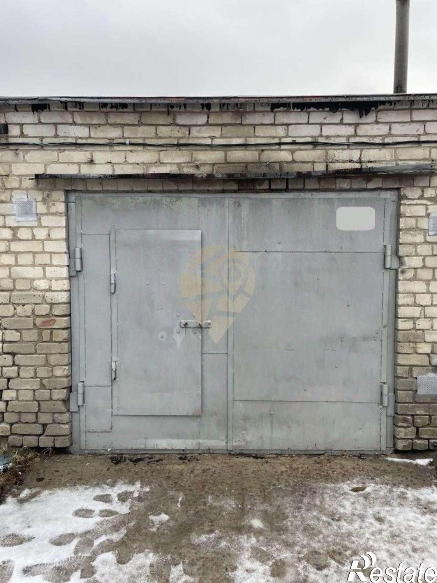 Купить гараж, место в паркинге за 417 144 рублей на Молодёжная улица, 4