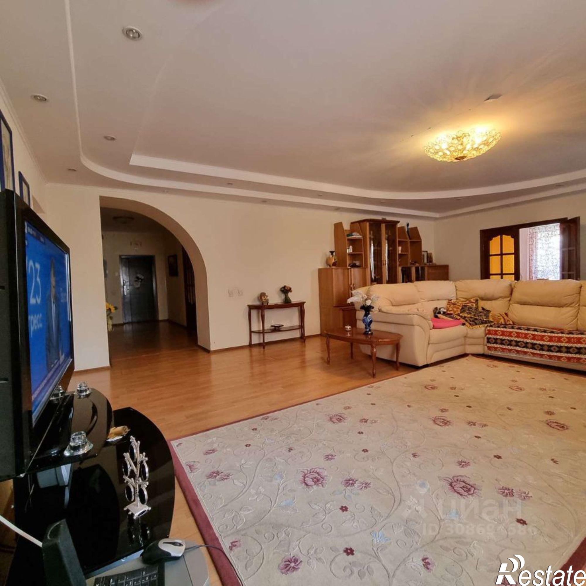 Купить квартиру за 11 900 000 рублей