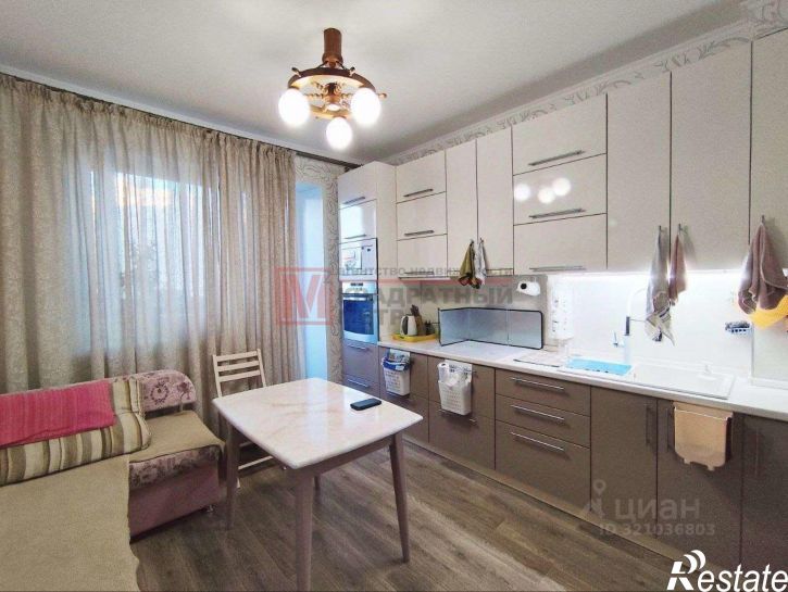 3-комн квартира Степной мкр,дом 7