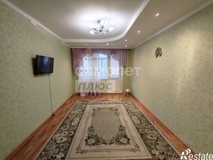 3-комн квартира Старый Оскол г., Юго-Западный