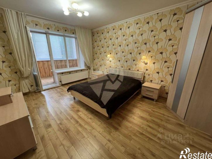 3-комн квартира Степной мкр,дом 6