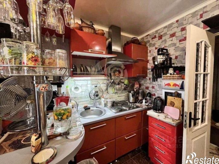 6-комн квартира Парковый мкр,дом 28