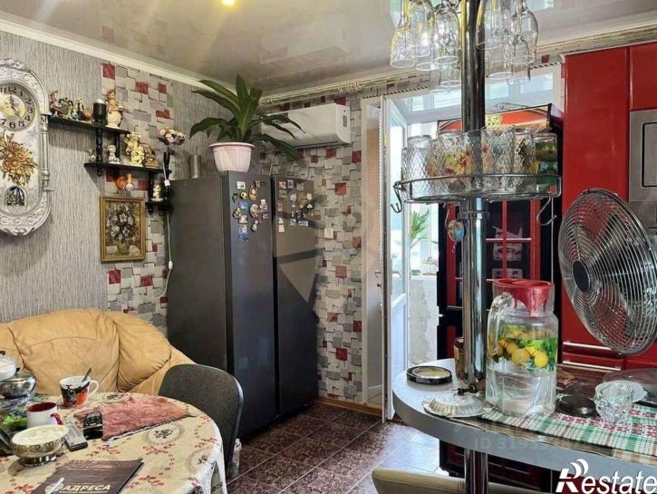 6-комн квартира Парковый мкр,дом 28