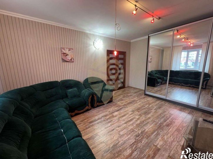 3-комн квартира Степной мкр,дом 6