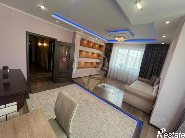 3-комн квартира Степной мкр,дом 7