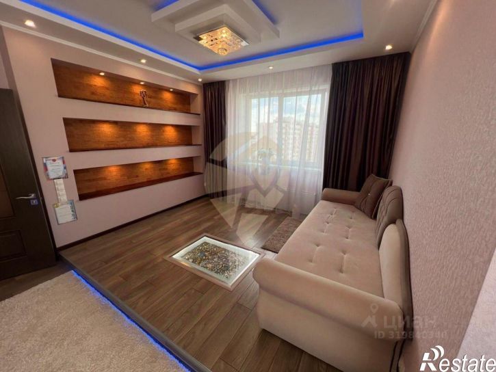 3-комн квартира Степной мкр,дом 7