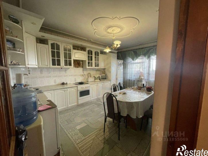 4-комн квартира Королева мкр,дом 38