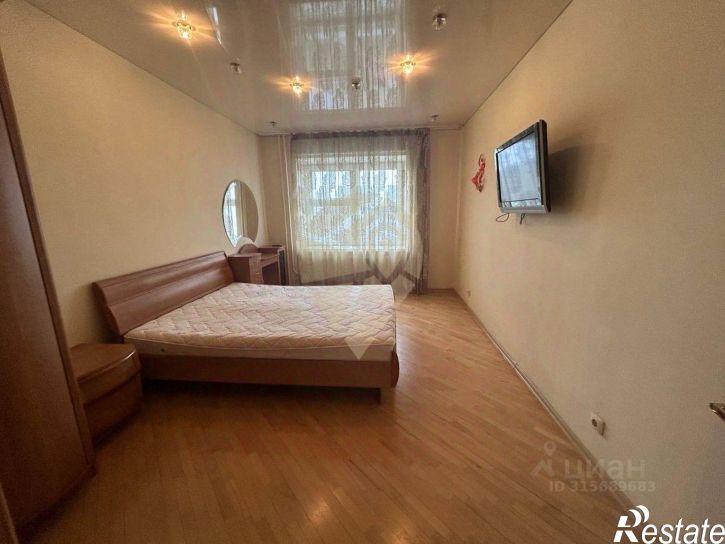 3-комн квартира Степной мкр,дом 15