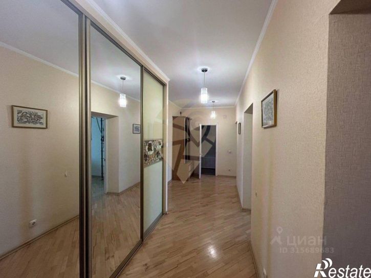 3-комн квартира Степной мкр,дом 15