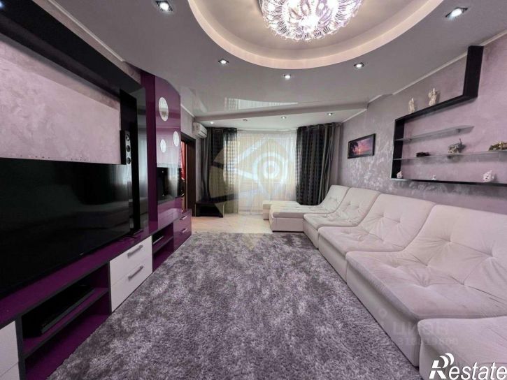 3-комн квартира Степной мкр,дом 10