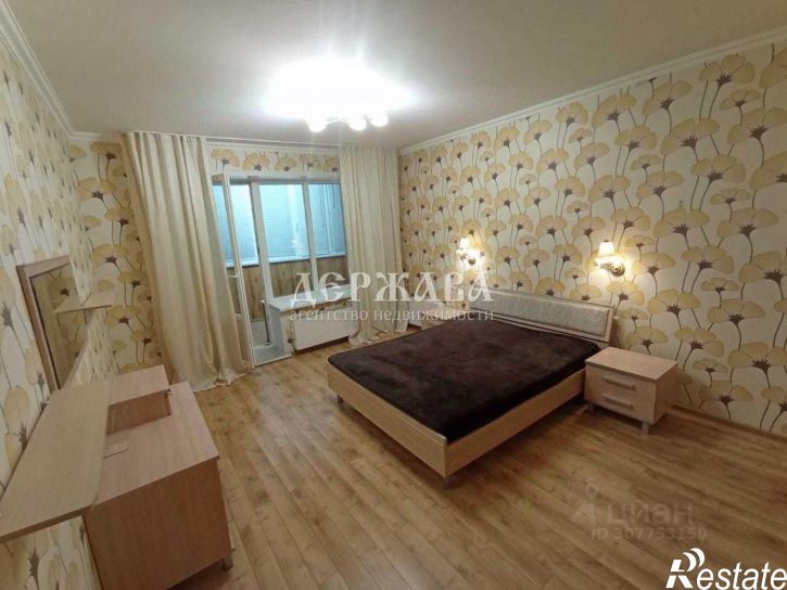 3-комн квартира Степной мкр,дом 6