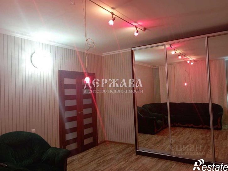 3-комн квартира Степной мкр,дом 6