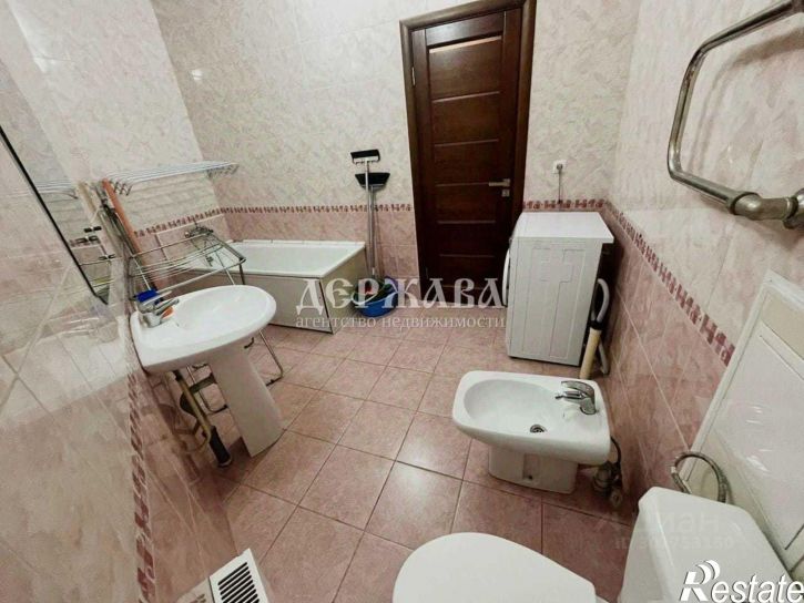 3-комн квартира Степной мкр,дом 6