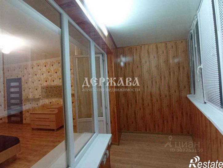 3-комн квартира Степной мкр,дом 6