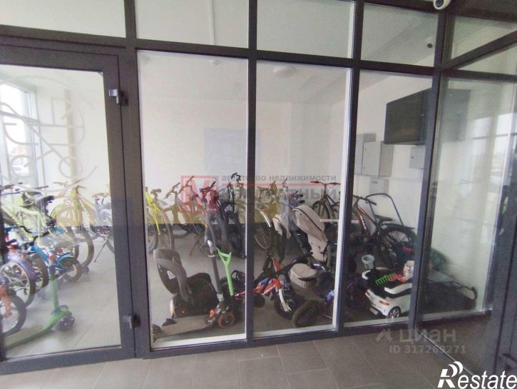 3-комн квартира Космос мкр,дом 11