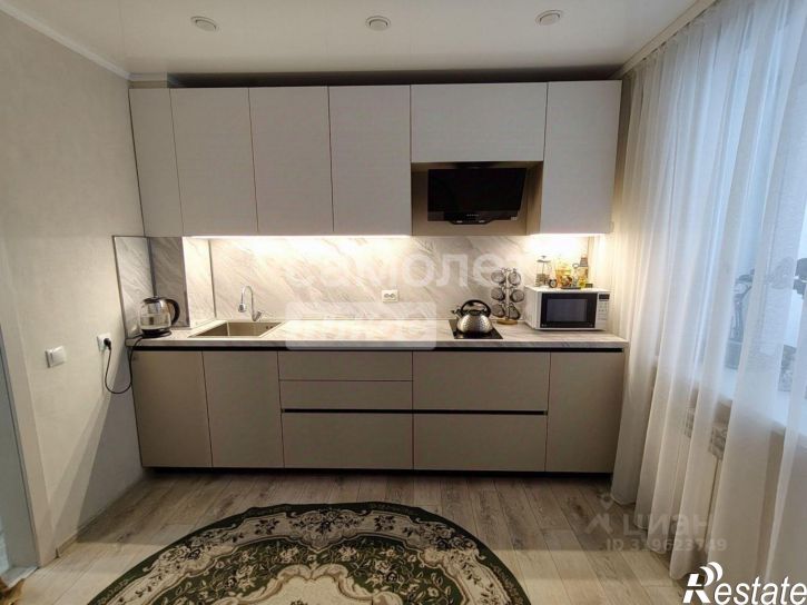 2-комн квартира Старый Оскол г., Юго-Западный