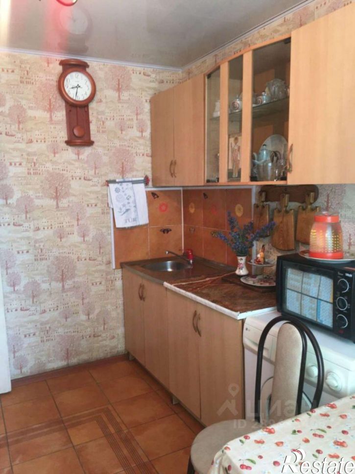 3-комн квартира улица 8 Марта, 42,  д. 42