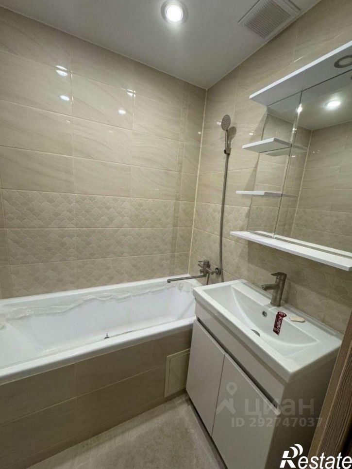 3-комн квартира Королева мкр,дом 12