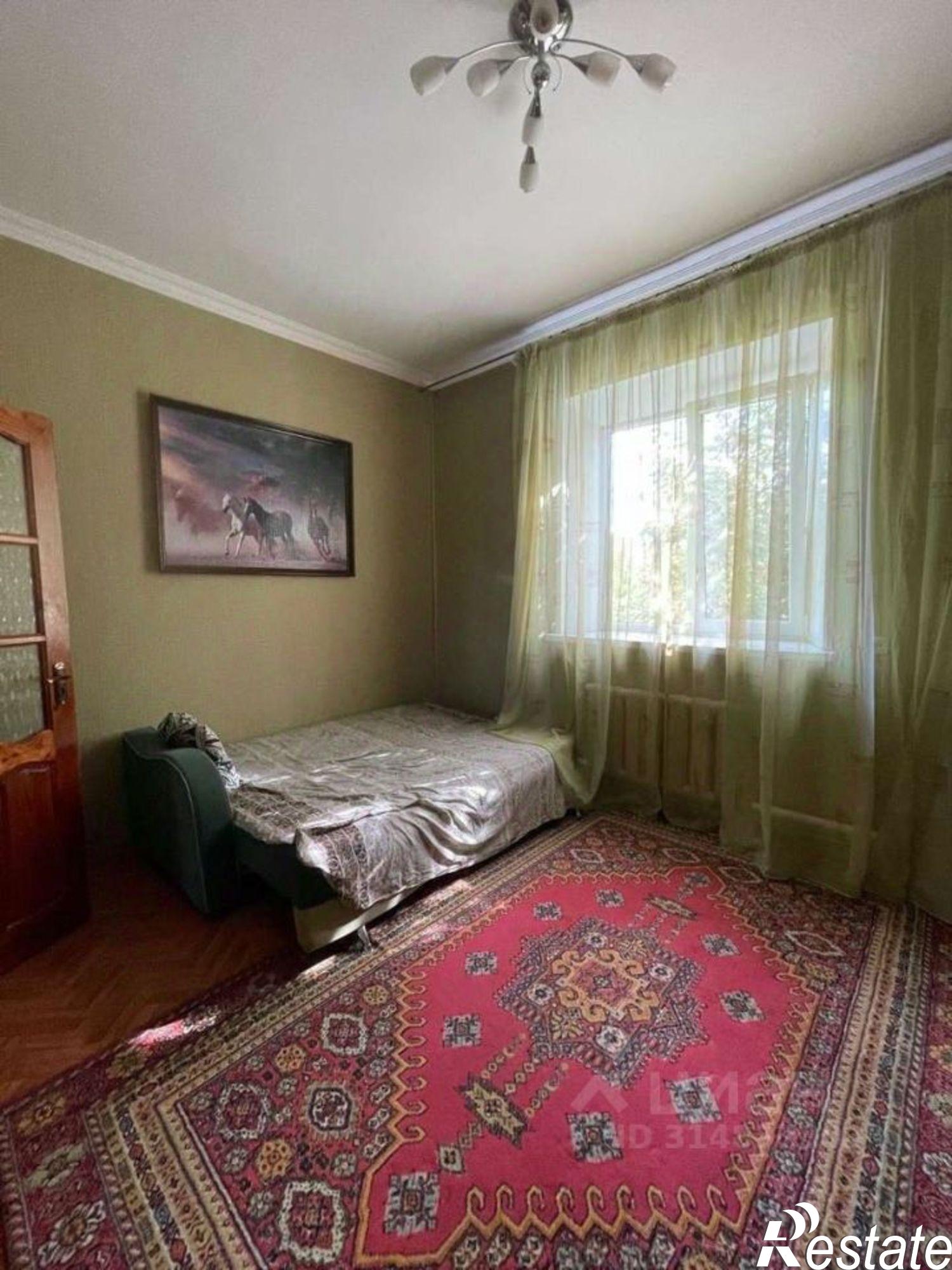 Сдать дачу, дом, коттедж за 45 000 рублей на Донецкая улица, 13