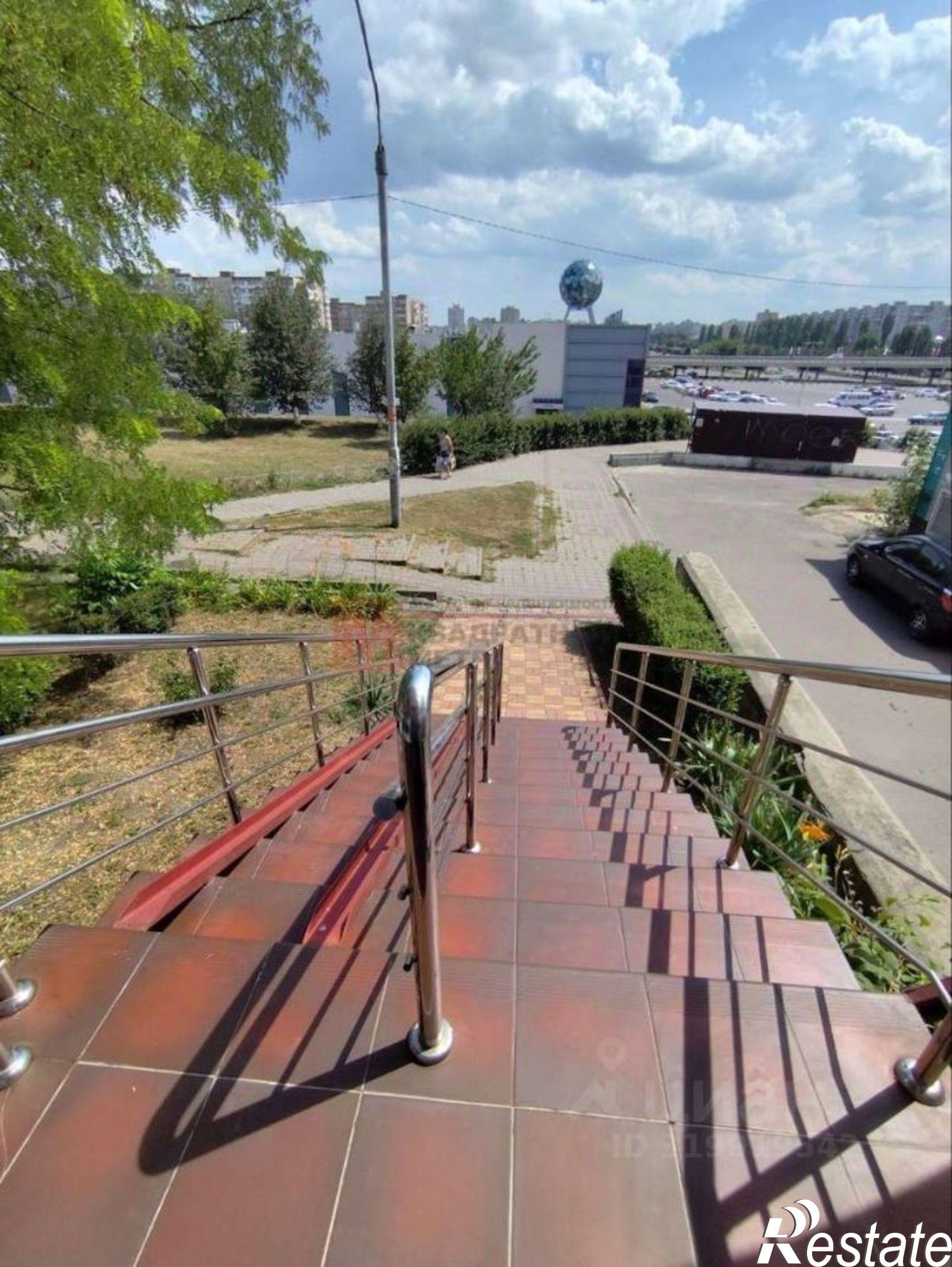 Купить помещение свободного назначения за 6 600 050 рублей на Лесной мкр, 18