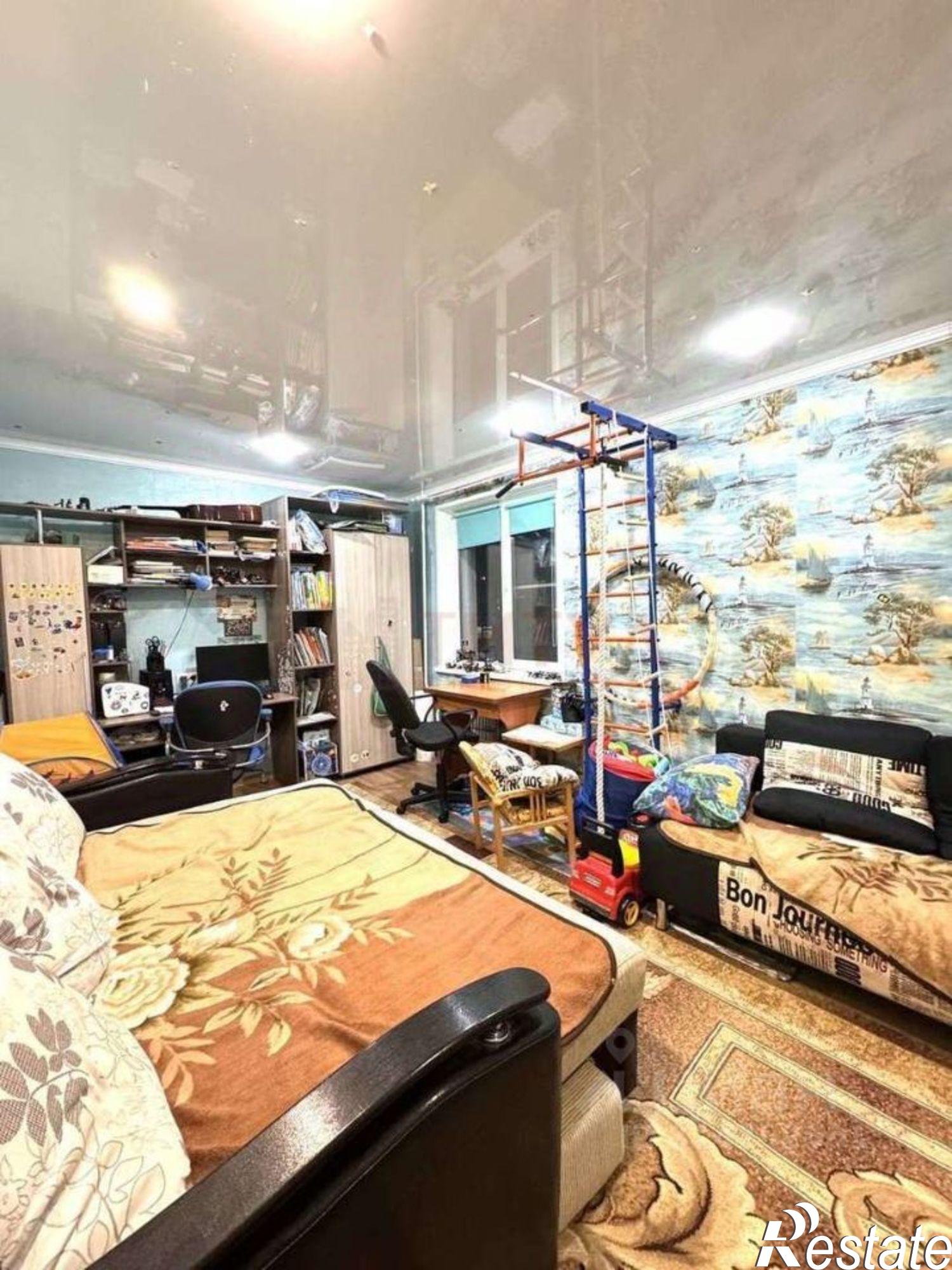 Купить квартиру за 4 940 000 рублей на мкр Жукова, 1