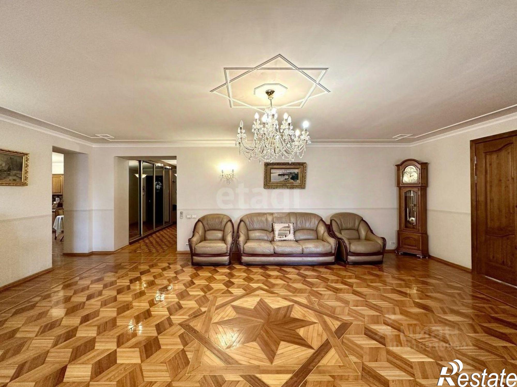 Купить квартиру за 10 500 000 рублей