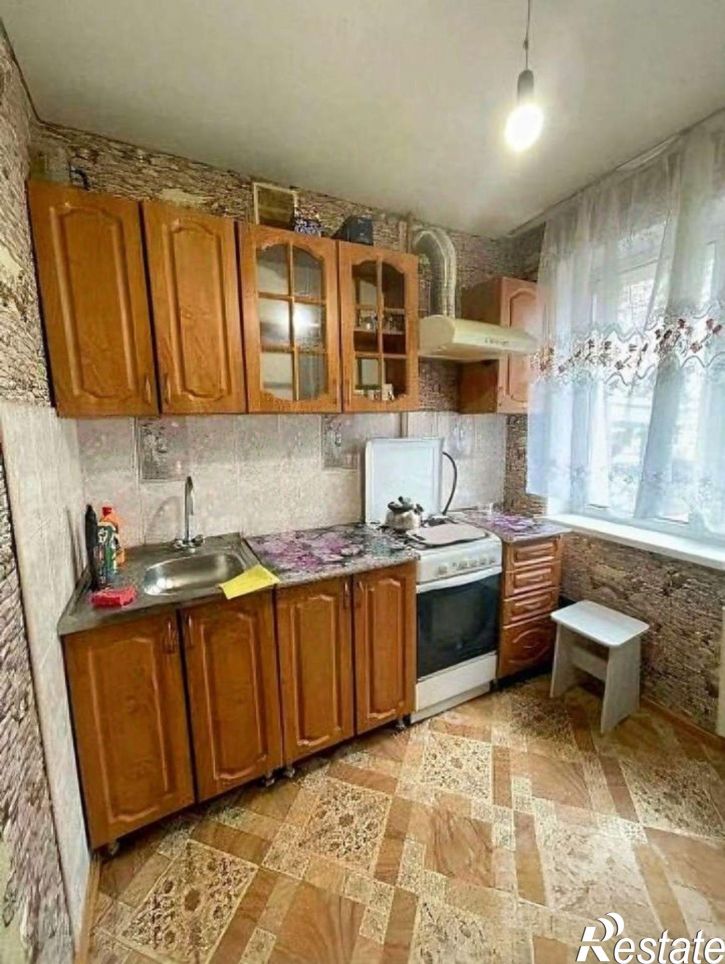 3-комн квартира Интернациональный мкр, 45,  д. 45