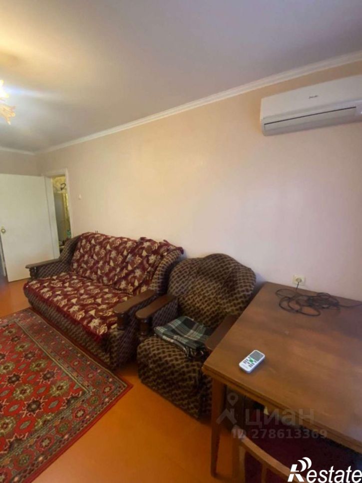 2-комн квартира мкр Лебединец, 9,  д. 9