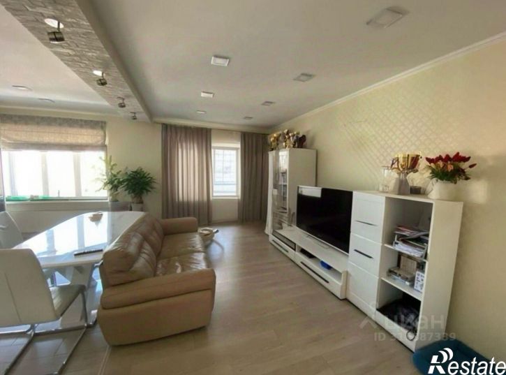 3-комн квартира Степной мкр, 9,  д. 9