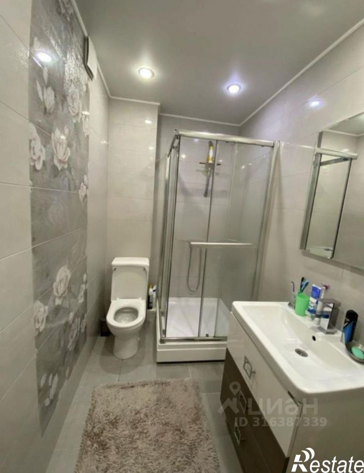 3-комн квартира Степной мкр, 9,  д. 9