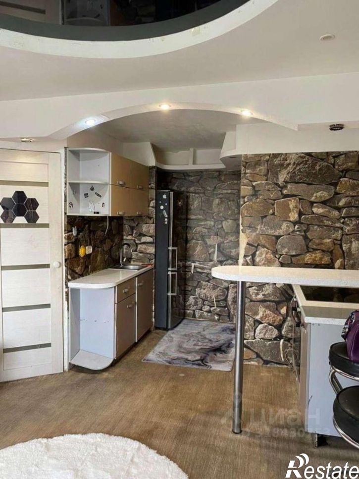 1-комн квартира мкр Горняк, 10,  д. 10