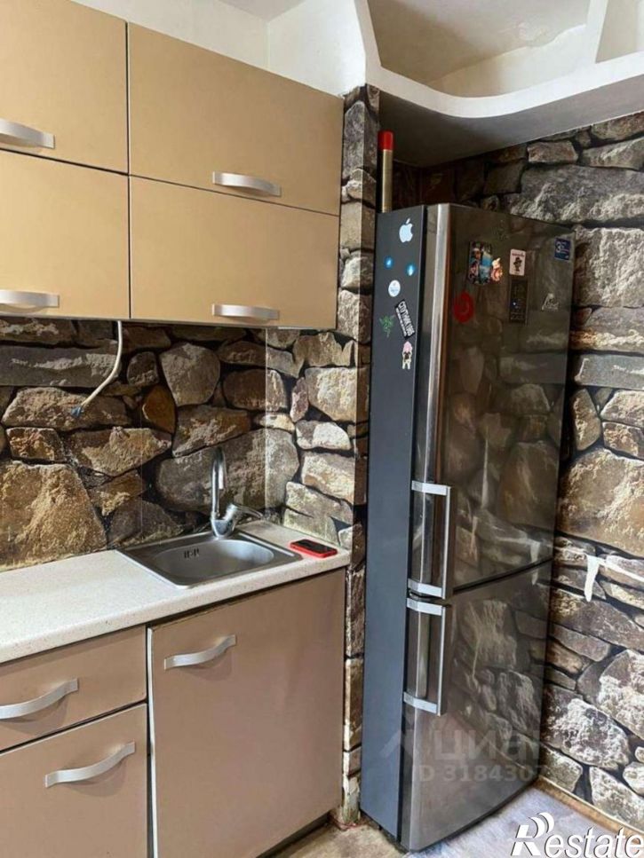 1-комн квартира мкр Горняк, 10,  д. 10