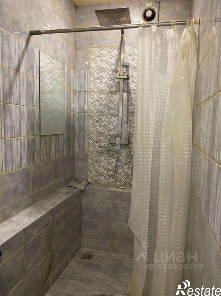 1-комн квартира мкр Горняк, 10,  д. 10