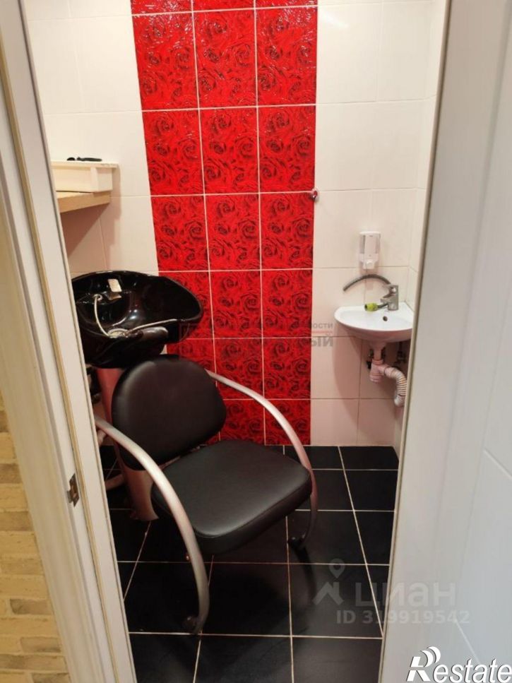 Помещение свободного назначения Лесной мкр, 18,  д. 18